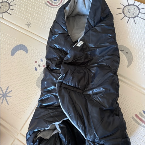 7AM Enfant Nido Black Car Seat & Bassinet Wrap - black - Picture 3 of 4